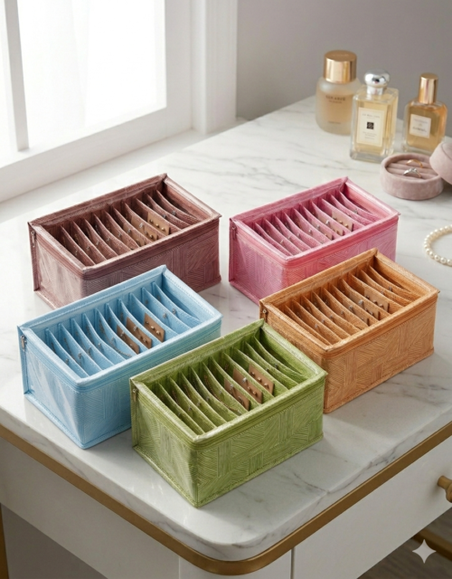 Laminated Jewellery Organiser Box with 10 Pouches